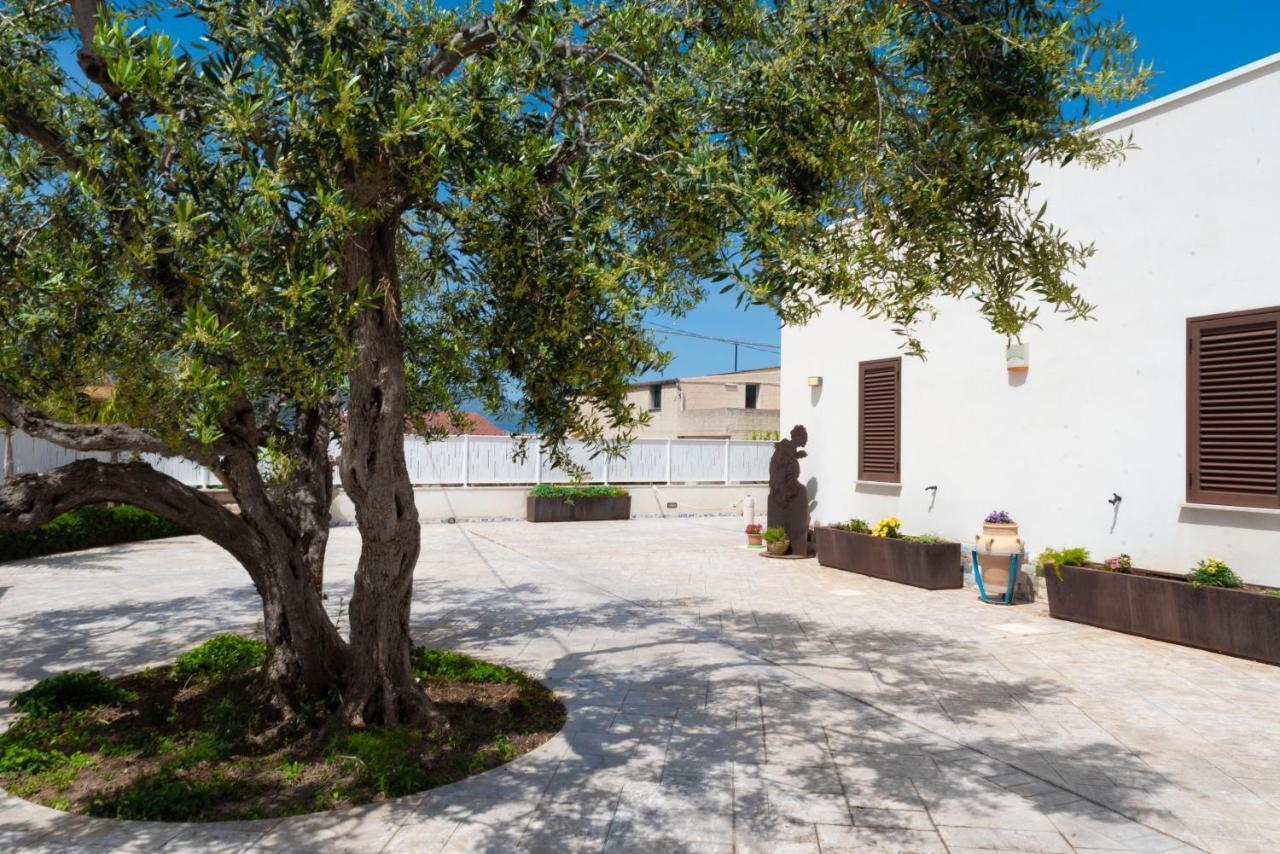 Villa Con Piscina Alcamo Marina Exterior photo